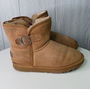 UGG Womens Boots Size 8